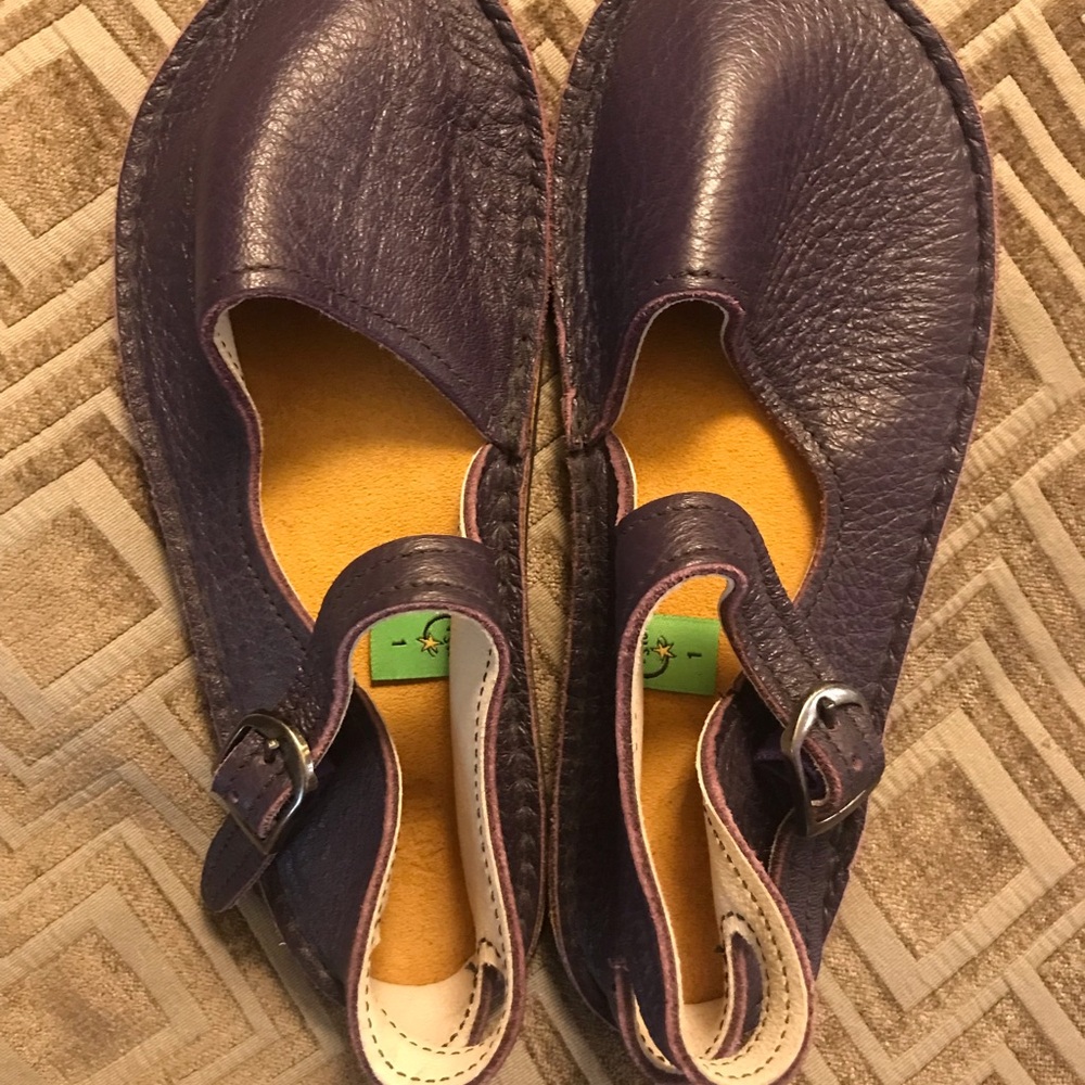 SoftStar Purple Leather Mary Jane Shoes Size 1 (youth) New, no box